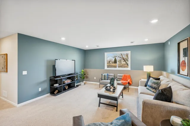 $437,900 | 877 Yellowcrest Street Southwest, Delano, MN 55328