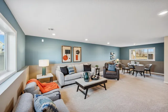 $437,900 | 877 Yellowcrest Street Southwest, Delano, MN 55328