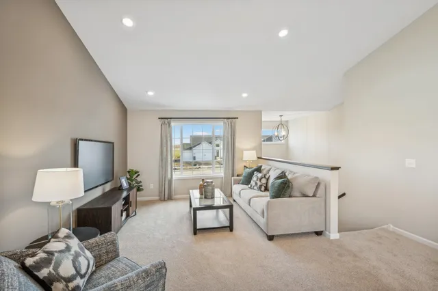 $437,900 | 877 Yellowcrest Street Southwest, Delano, MN 55328