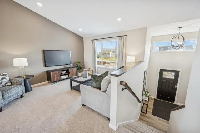 $437,900 | 877 Yellowcrest Street Southwest, Delano, MN 55328