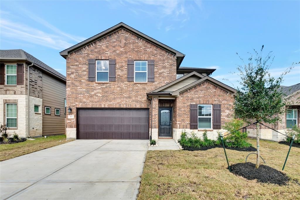 903 Cloverdale Drive Rosharon, TX 77583 - Photo 1 of 27 Gallery Image 1