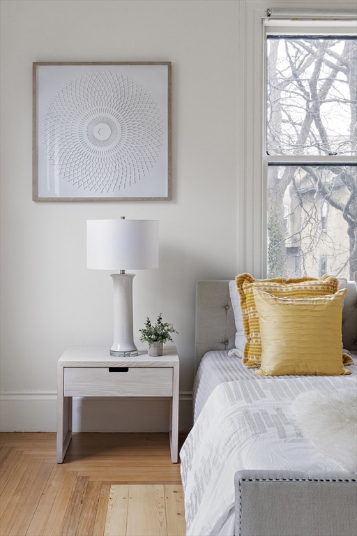 25 Russell Avenue Watertown, MA 02472 - Photo 18 of 40