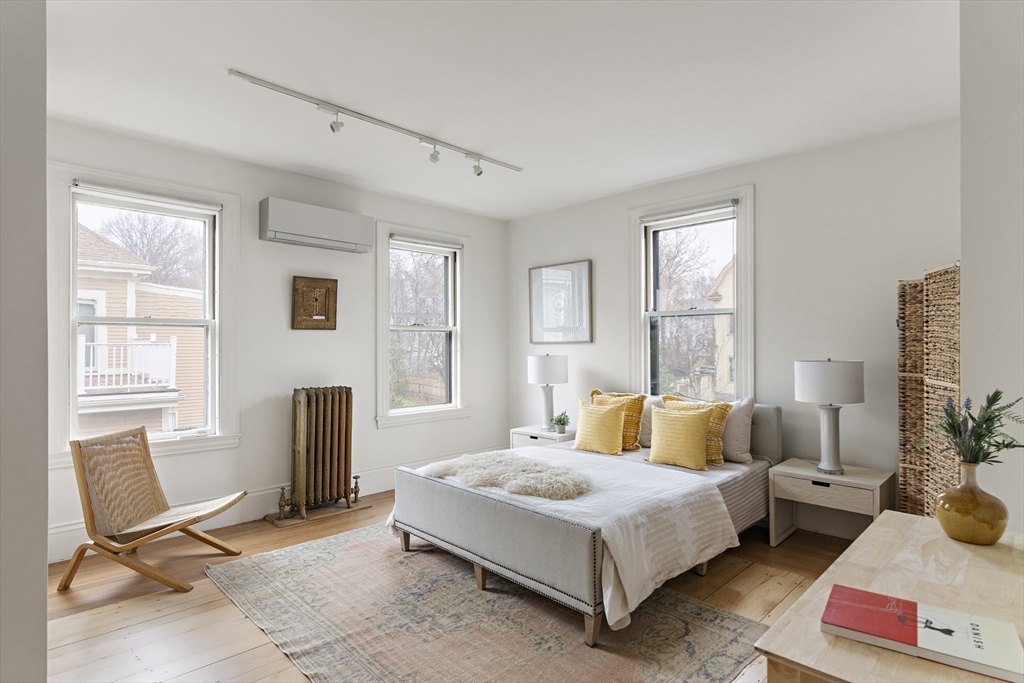 25 Russell Avenue Watertown, MA 02472 - Photo 19 of 40