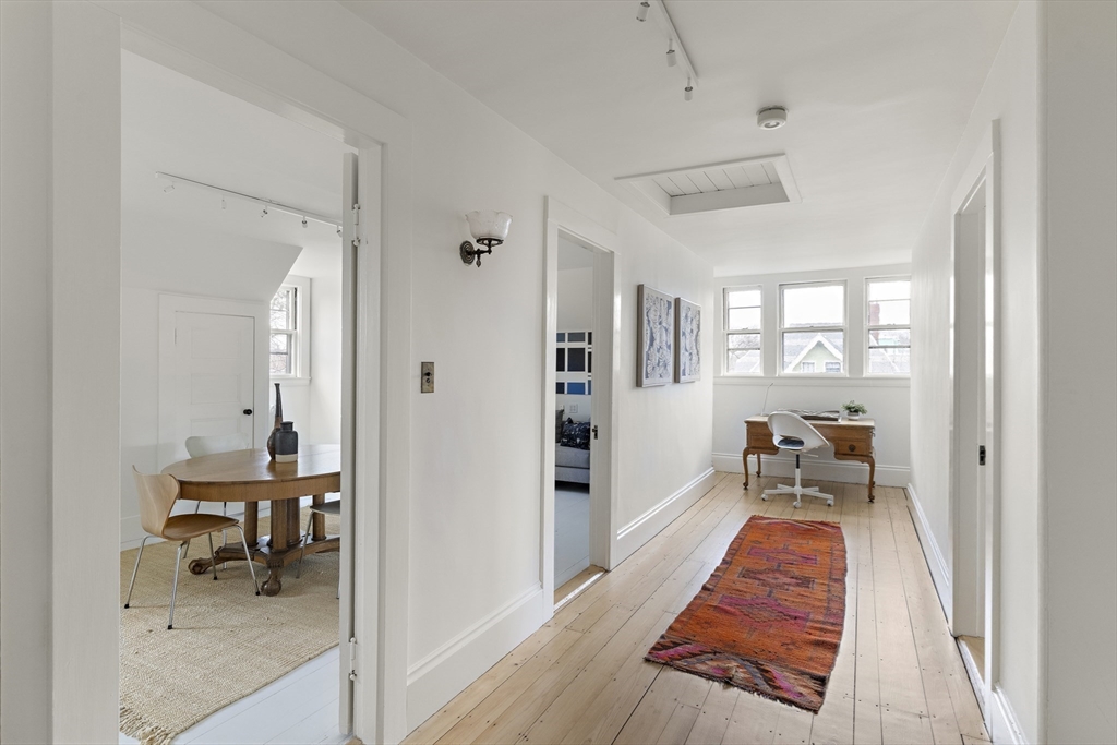 25 Russell Avenue Watertown, MA 02472 - Photo 29 of 40