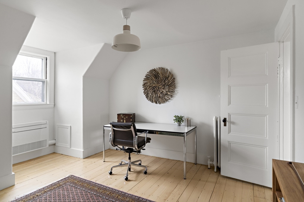 25 Russell Avenue Watertown, MA 02472 - Photo 30 of 40