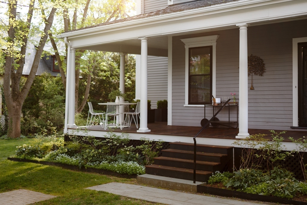 25 Russell Avenue Watertown, MA 02472 - Photo 33 of 40