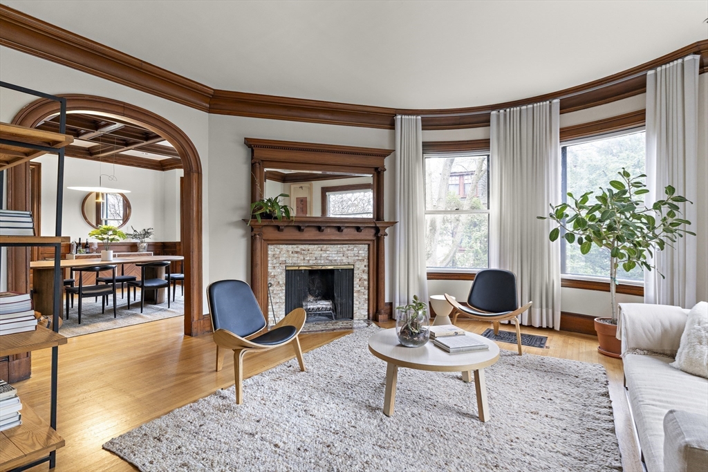 25 Russell Avenue Watertown, MA 02472 - Photo 7 of 40