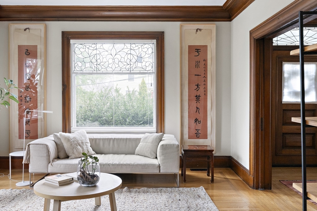 25 Russell Avenue Watertown, MA 02472 - Photo 8 of 40