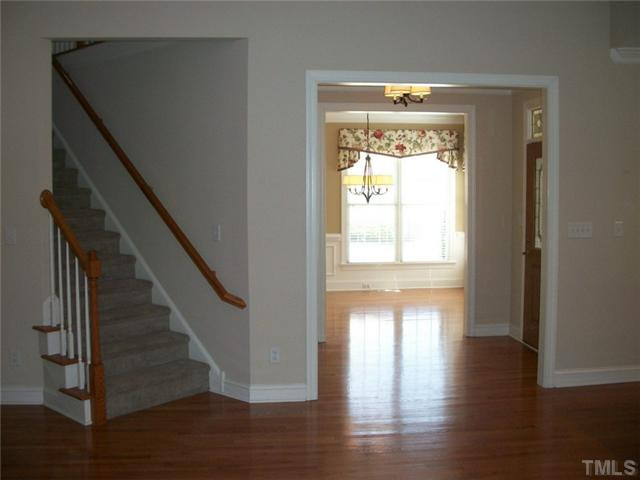 7336 Fontana Ridge Lane Raleigh, NC 27613 - Photo 6 of 25 Access to second floor area and hallway