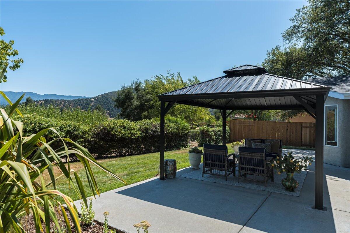 1418 Aarhus Drive Solvang, CA 93463 - Photo 35 of 42 34