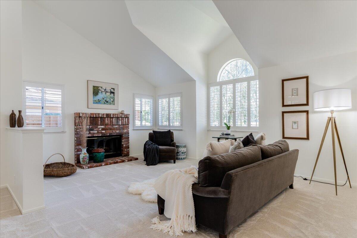 1418 Aarhus Drive Solvang, CA 93463 - Photo 4 of 42 03-