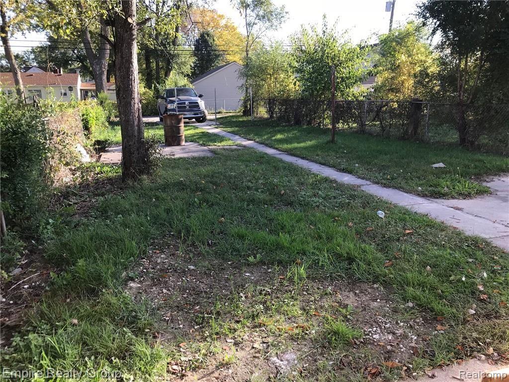 2928 Roulo Street Dearborn, MI 48120 - Photo 14 of 18 IMG_4896.jpg