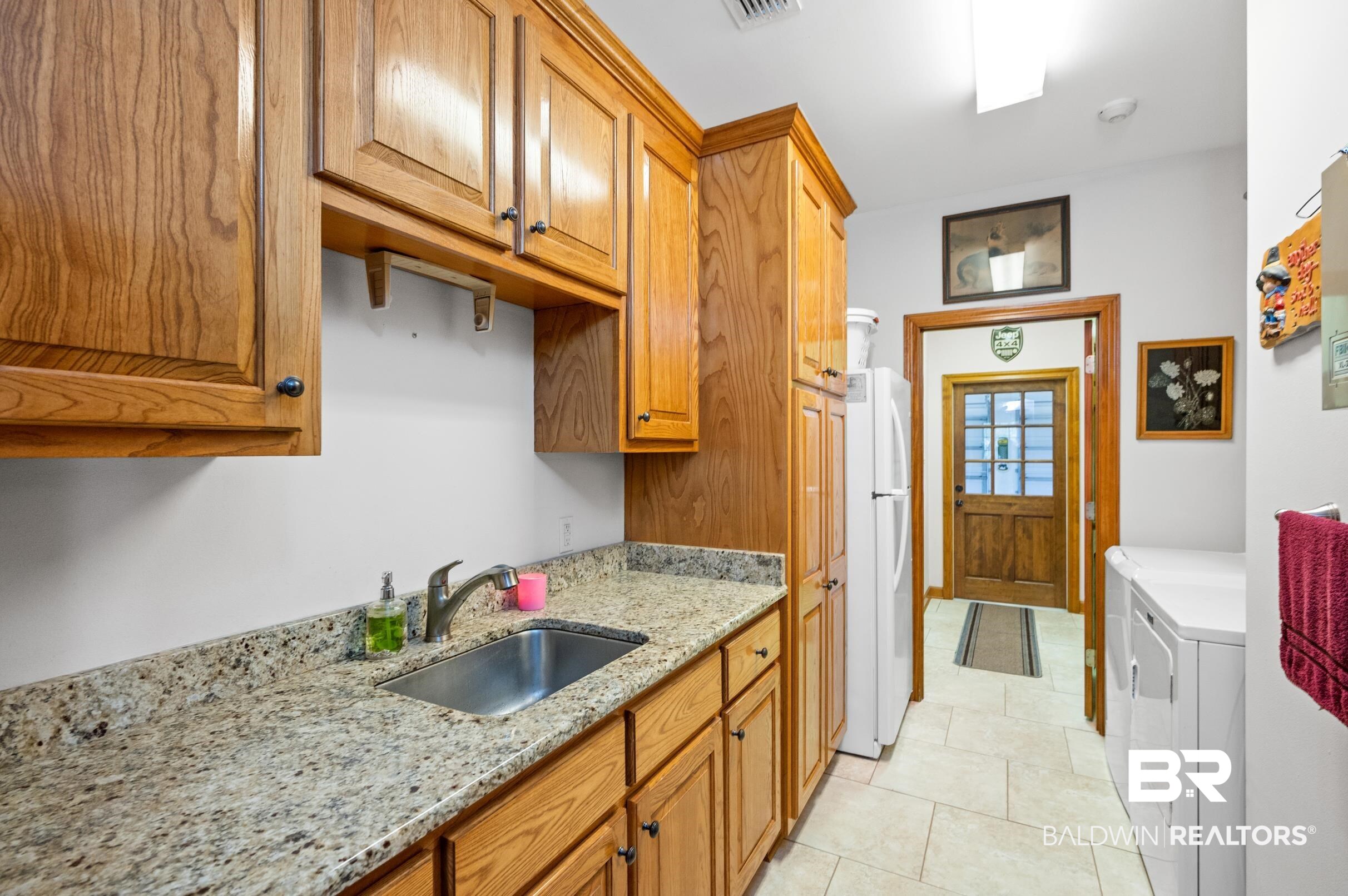 13871 Underwood Road Summerdale, AL 36580 - Photo 18 of 33 Storage/Laundry/sink/counters