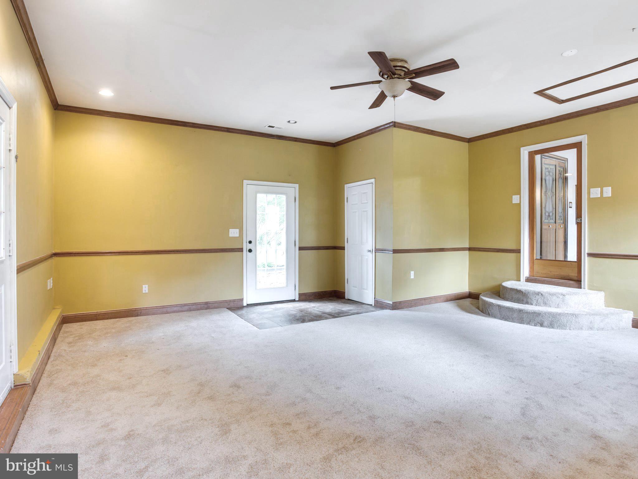 10385 Messick Road Midland, VA 22728 - Photo 14 of 30 Office/Great Room