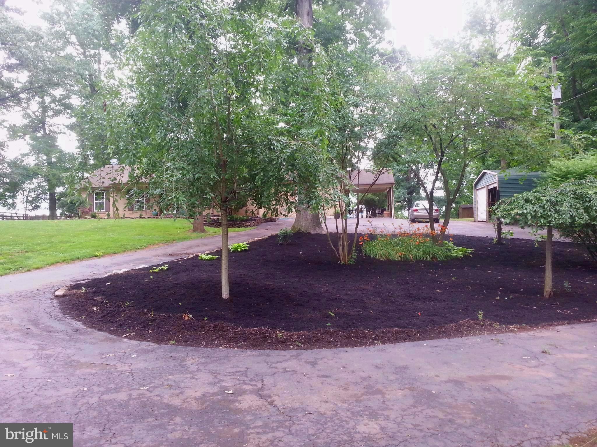 10385 Messick Road Midland, VA 22728 - Photo 30 of 30 Circular Driveway