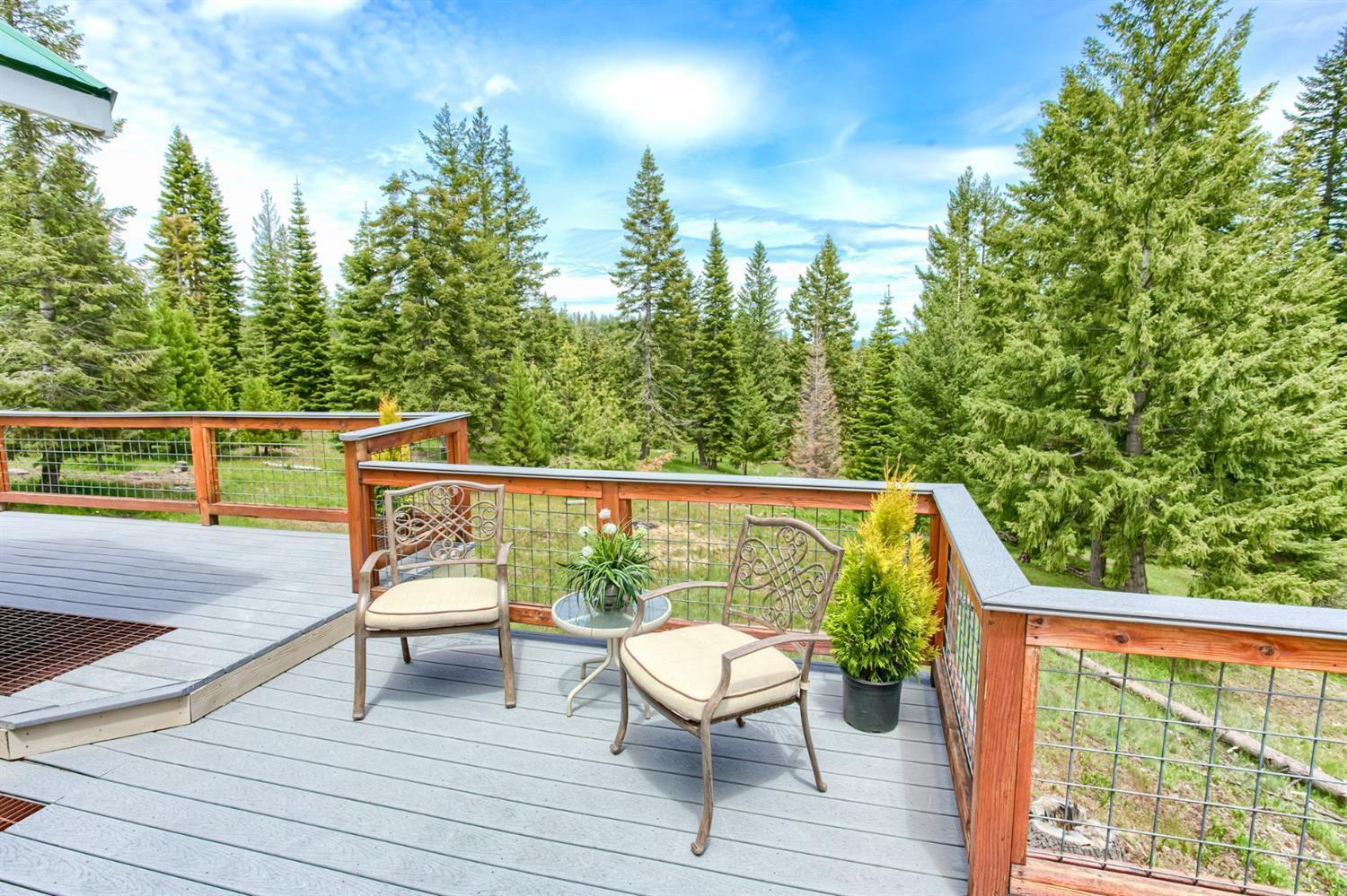 7672 Hyatt Prairie Road Ashland, OR 97520 - Photo 10 of 35 Relax on the wrap around deck!