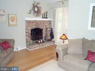 642 Cedarbrook Road Southampton, PA 18966 - Photo 4 of 6 Gallery Image 4
