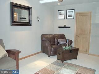 642 Cedarbrook Road Southampton, PA 18966 - Photo 5 of 6 Gallery Image 5