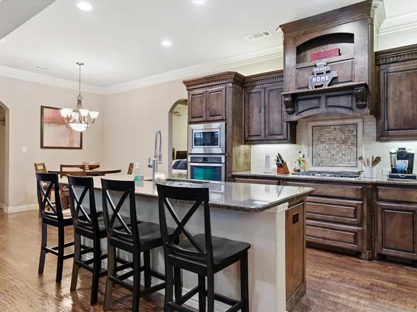 $639,000 | 2115 North Hill Drive, Irving, TX 75038