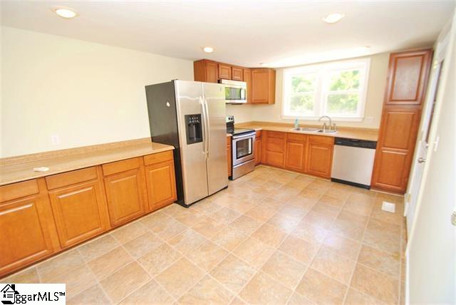 870 McAbee Road Spartanburg, SC 29306 - Photo 5 of 25 Gallery Image 5