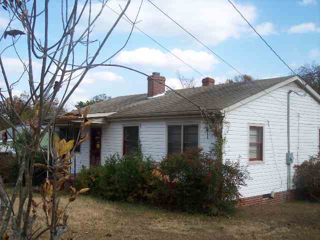 600 Shands Street Clinton, SC 29325 - Photo 1 of 10 Gallery Image 1