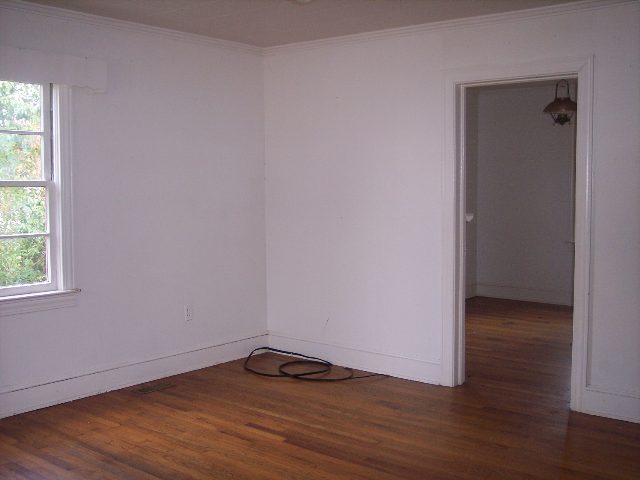 600 Shands Street Clinton, SC 29325 - Photo 2 of 10 Gallery Image 2