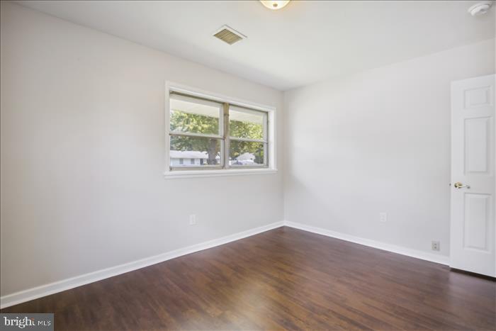 8104 Russell Road Alexandria, VA 22309 - Photo 23 of 51 Bedroom #2