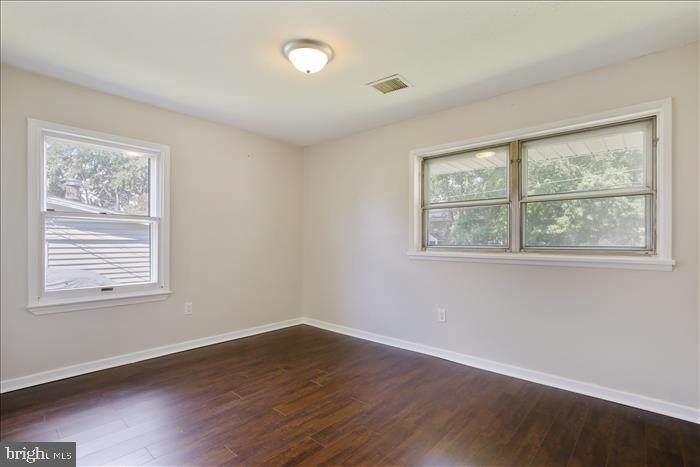 8104 Russell Road Alexandria, VA 22309 - Photo 25 of 51 Bedroom #3