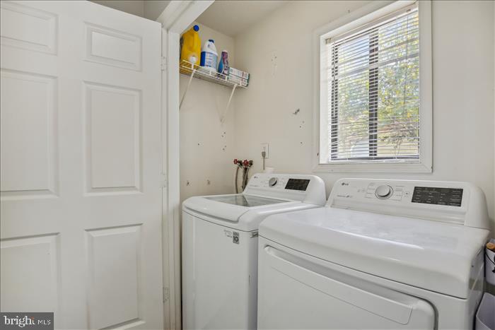 8104 Russell Road Alexandria, VA 22309 - Photo 36 of 51 Washer/Dryer