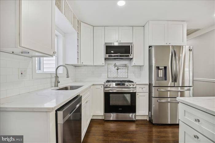 8104 Russell Road Alexandria, VA 22309 - Photo 4 of 51 New Appliances