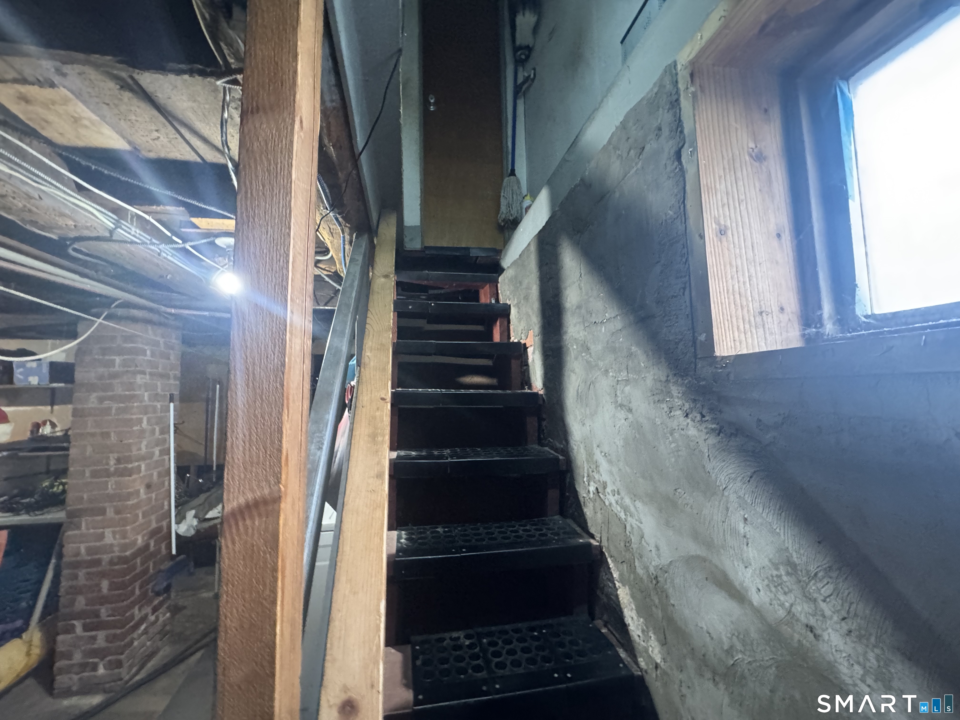 105 Spring Street Middletown, CT 06457 - Photo 24 of 29