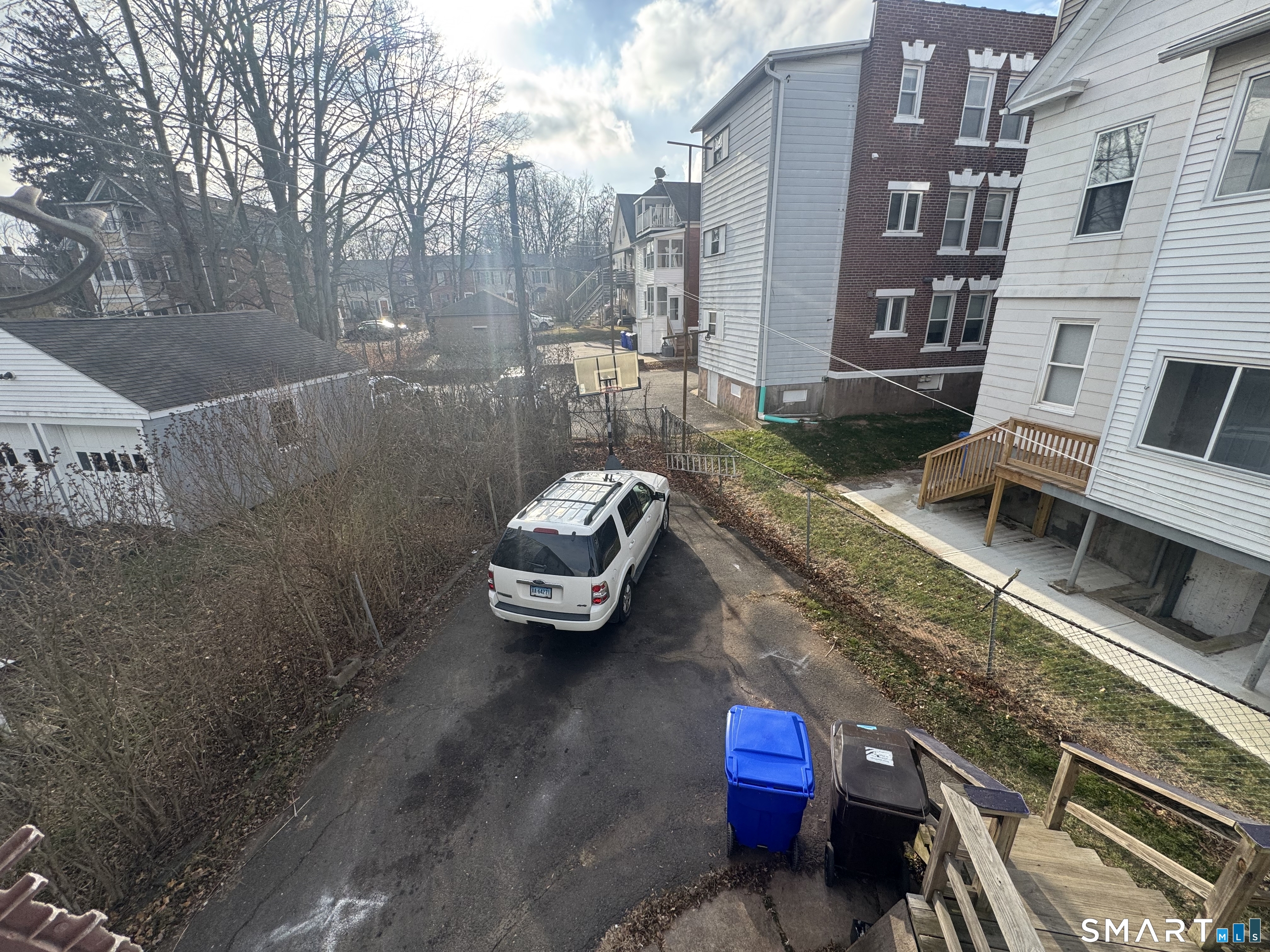 105 Spring Street Middletown, CT 06457 - Photo 4 of 29