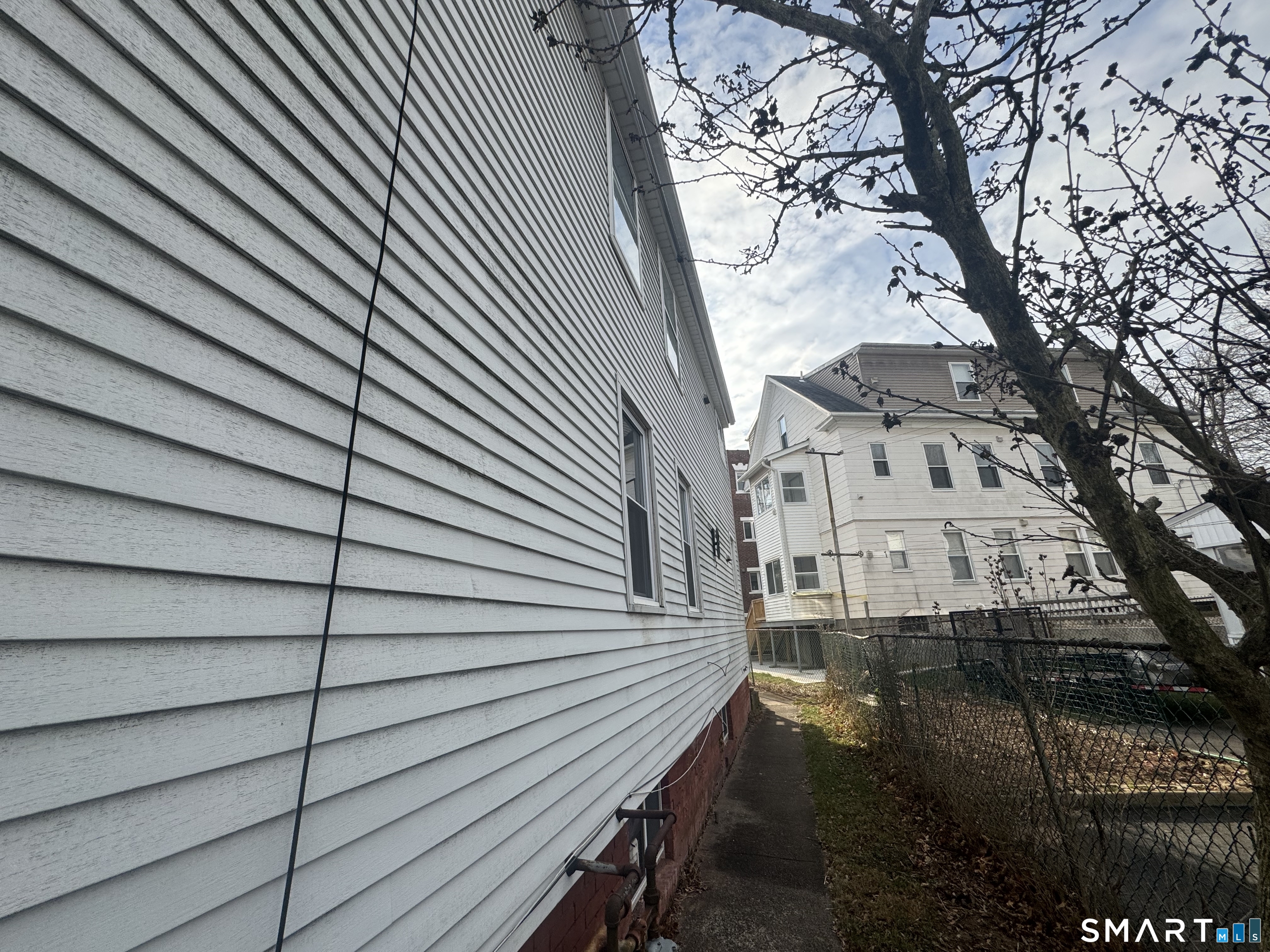 105 Spring Street Middletown, CT 06457 - Photo 6 of 29