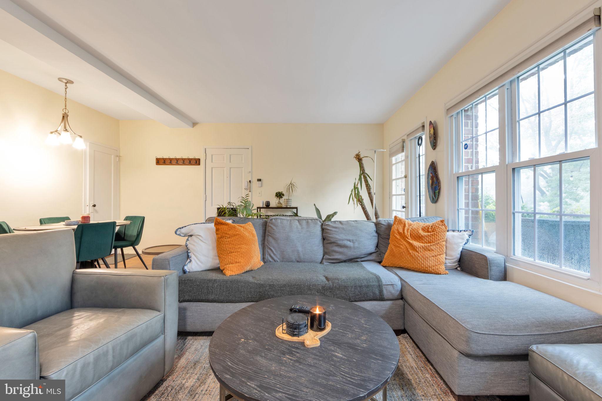 3400 Gunston Road Alexandria, VA 22302 - Photo 2 of 15 Bright and inviting living space.