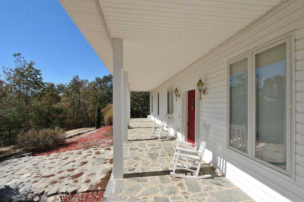 623 Buhrman Road Eagle Rock, VA 24085 - Photo 12 of 33 e