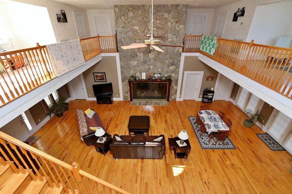 623 Buhrman Road Eagle Rock, VA 24085 - Photo 20 of 33 v