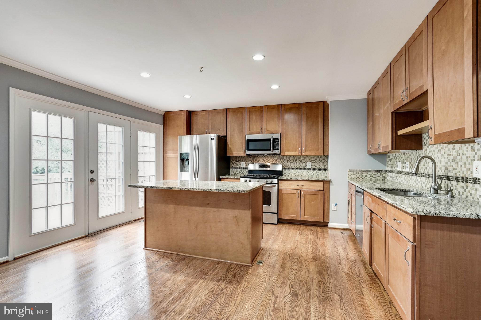 3827 Inverness Road Fairfax, VA 22033 - Photo 13 of 35