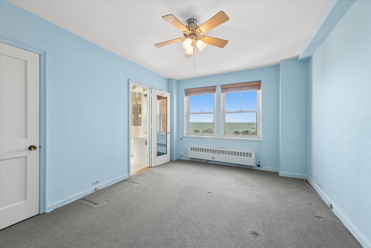 5555 North Sheridan Road, Unit 1017 Chicago, IL 60640 - Photo 8 of 21