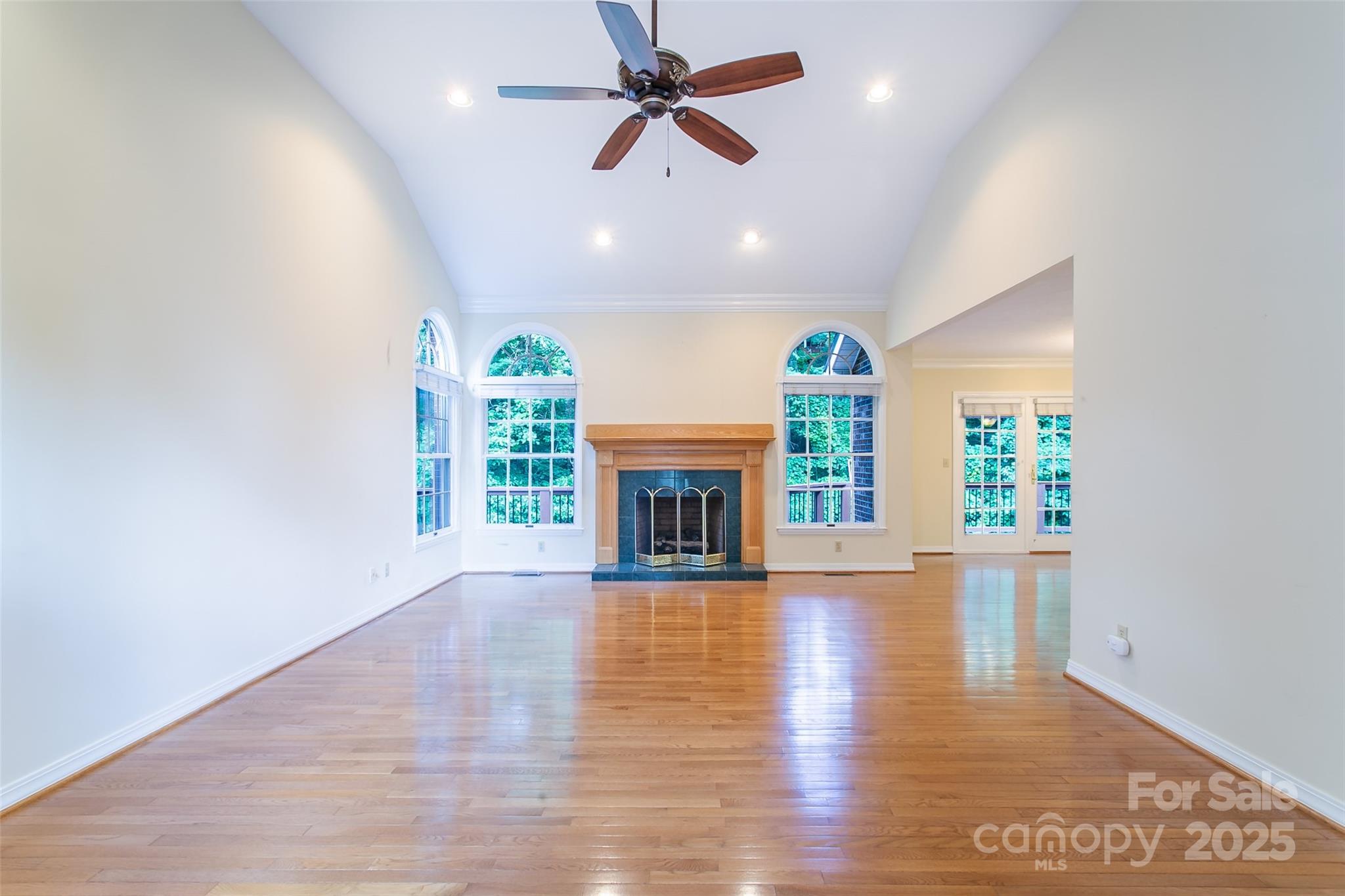 185 Oak Ridge Drive Clyde, NC 28721 - Photo 5 of 33