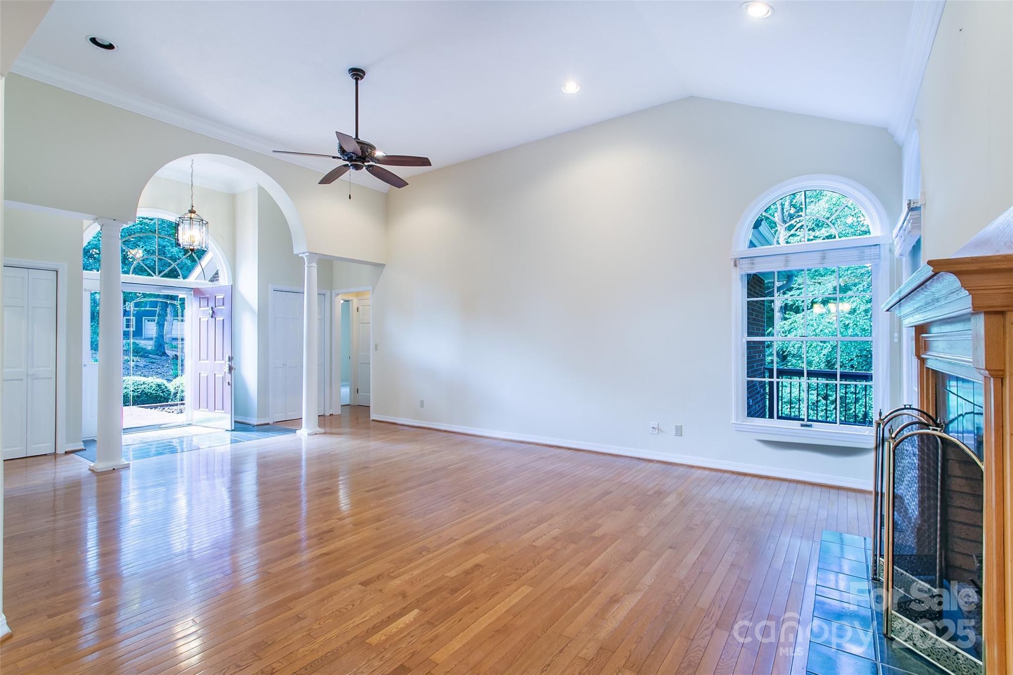 185 Oak Ridge Drive Clyde, NC 28721 - Photo 6 of 33