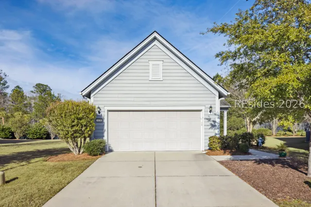 $395,000 | 1038 Gleneagle Court, Bluffton, SC 29909