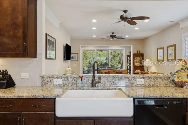 $395,000 | 1038 Gleneagle Court, Bluffton, SC 29909