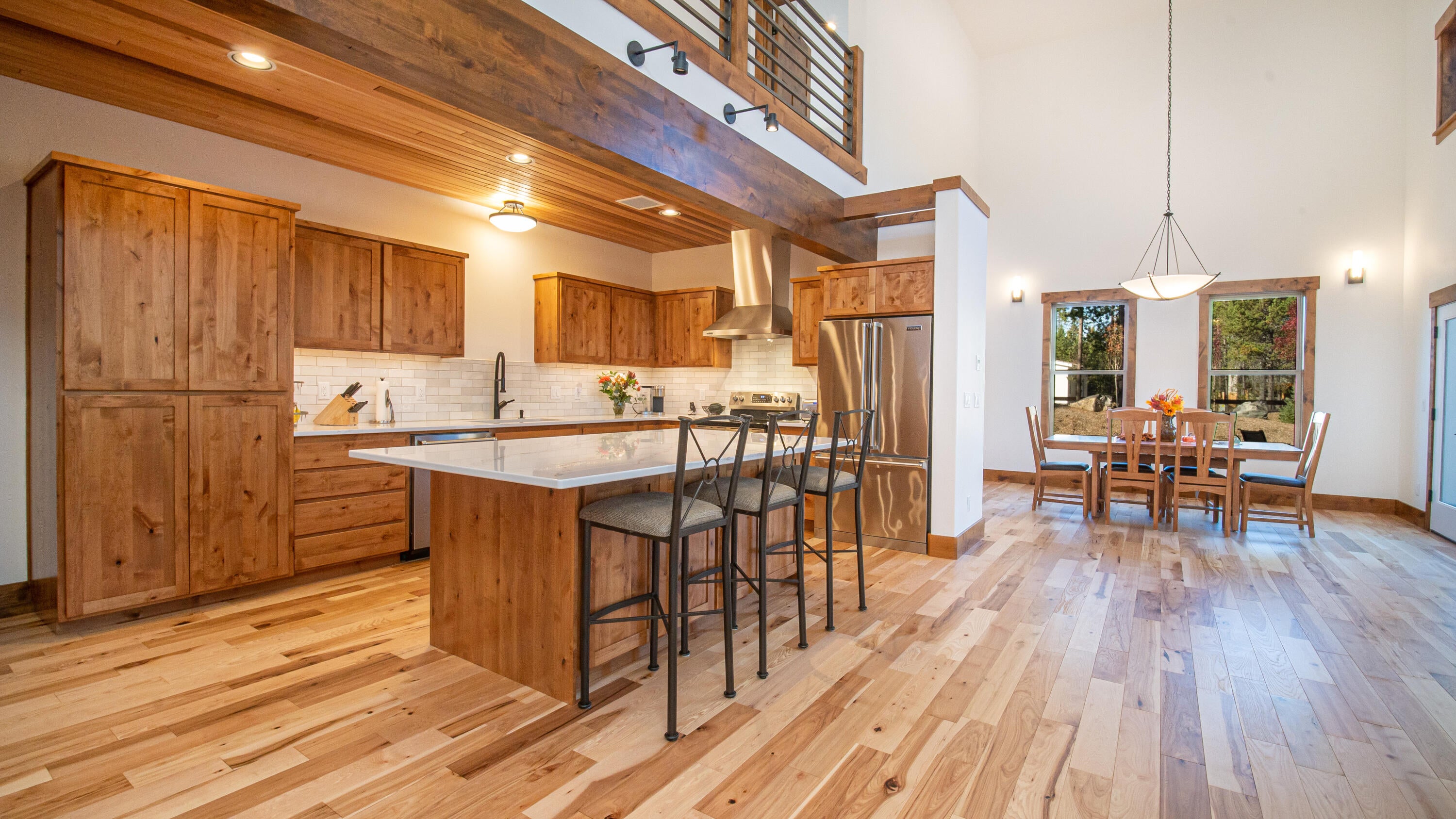 17201 Bakersfield Road Bend, OR 97707 - Photo 13 of 57 Open concept living