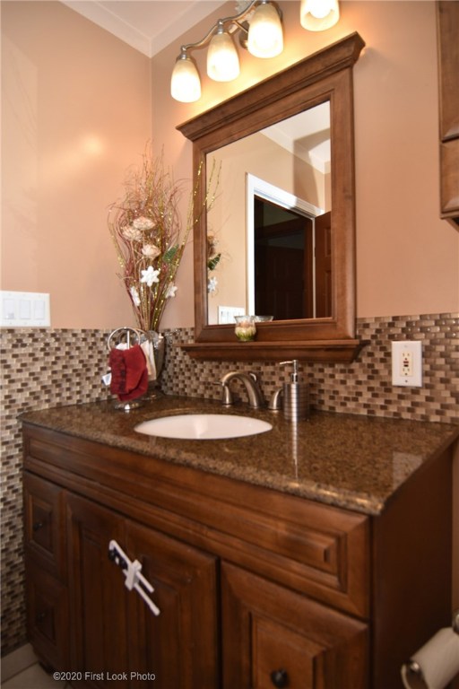 289 9th Avenue Woonsocket, RI 02895 - Photo 20 of 27 Gallery Image 20
