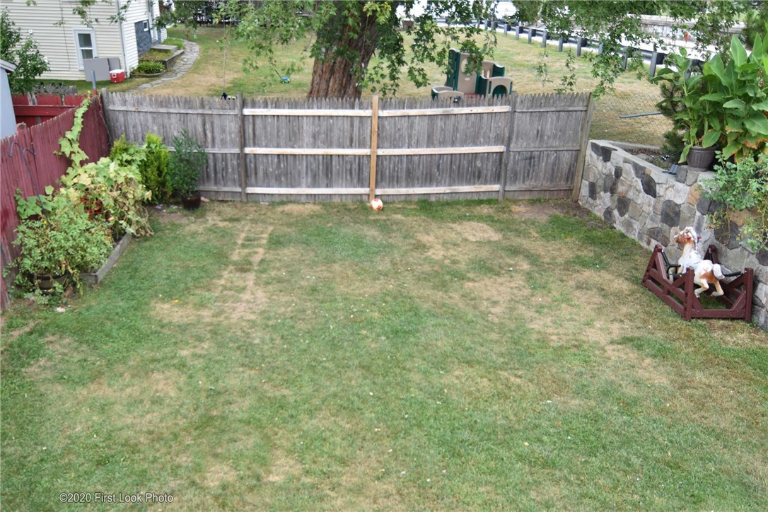 289 9th Avenue Woonsocket, RI 02895 - Photo 25 of 27 Gallery Image 25