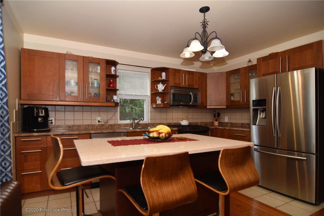 289 9th Avenue Woonsocket, RI 02895 - Photo 8 of 27 Gallery Image 8