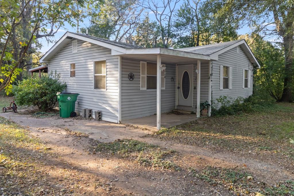 127 Blanton Road Palestine, TX 75803 - Photo 6 of 39 Gallery Image 6