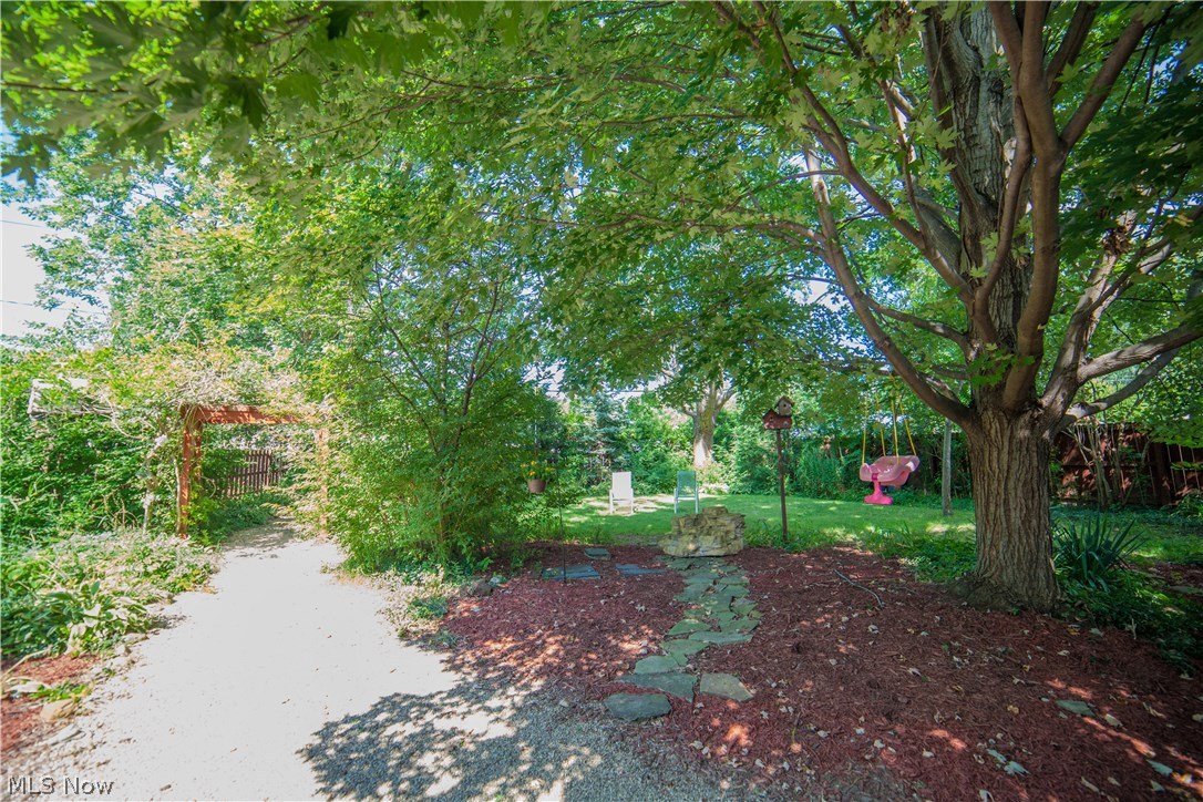 9364 Newkirk Drive Parma Heights, OH 44130 - Photo 8 of 14