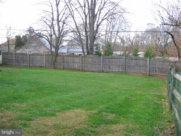 2425 Springview Road East Norriton, PA 19401 - Photo 15 of 21 Back Yard
