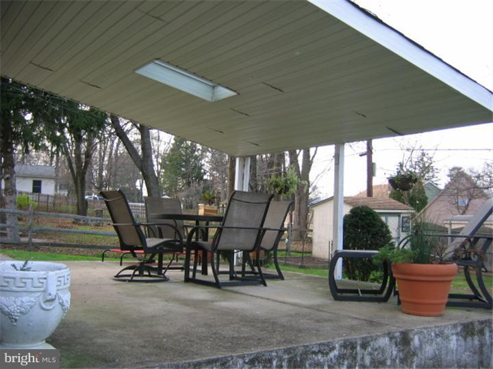 2425 Springview Road East Norriton, PA 19401 - Photo 18 of 21 Patio